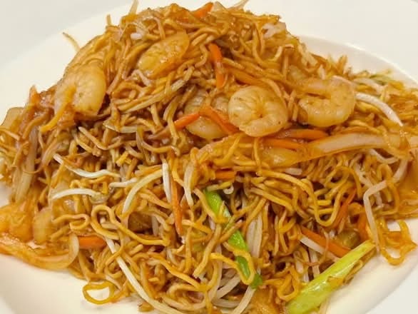 shrimp chow mein 虾仁炒面